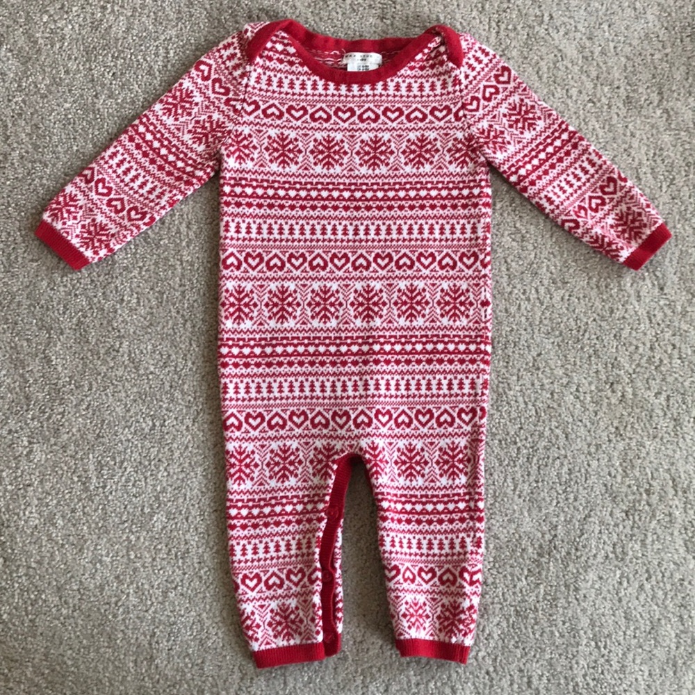Max Studio Baby Sweater Romper (size 6-9m)